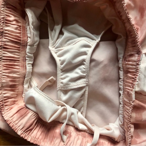 Nike Women's Surf to Sport Tempo Running Short Pink Light Peach M - Picture 6 of 6